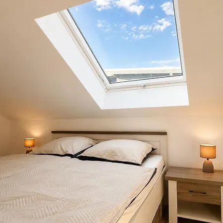 Moderne Doppelhaushaelfte Mit Freiem Naturblick Holiday home